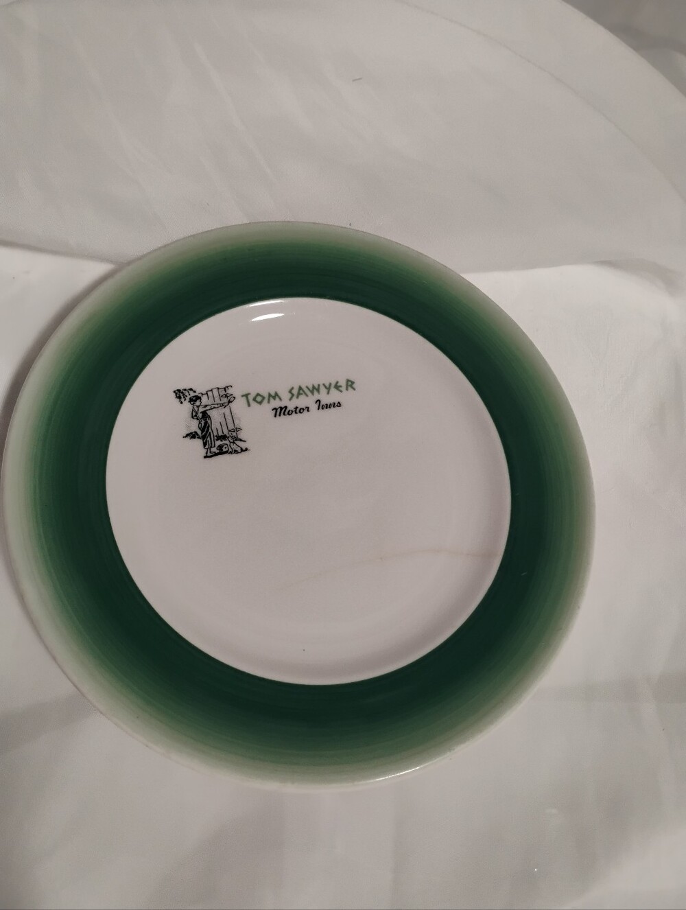 1953 Tom Sawyer Motor Inn restaurant ware plate 7in/Handpainted